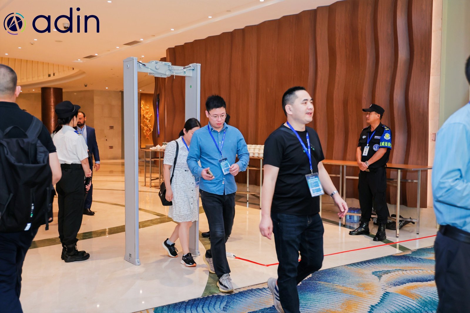 1700411280595815.jpg 9dff5d6950678a952eba818e7d2ff4e.jpg